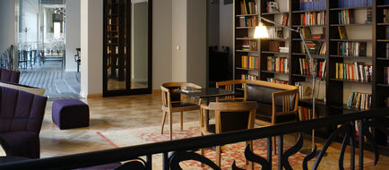 Neiburgs Hotel Lobby