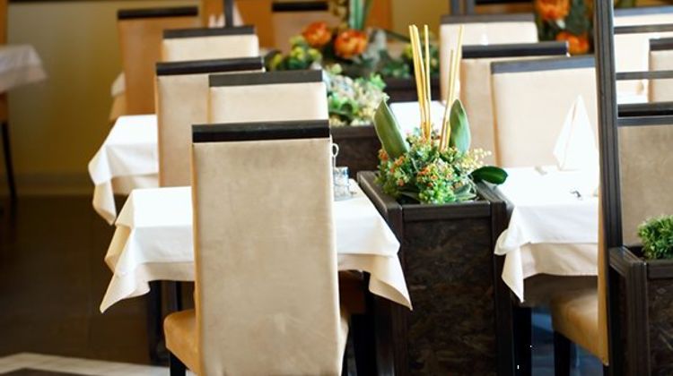 Hotel As Restaurant