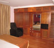 Bell Hotel and Convention Centre Suite