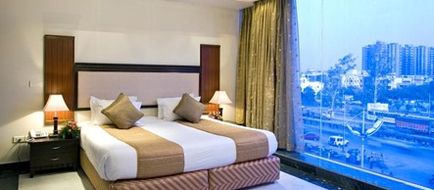 Clarks Inn Pacific Mall Room