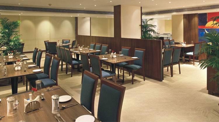 Cocoon Service Hotel Restaurant