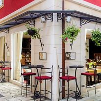 Marmont Heritage Hotel