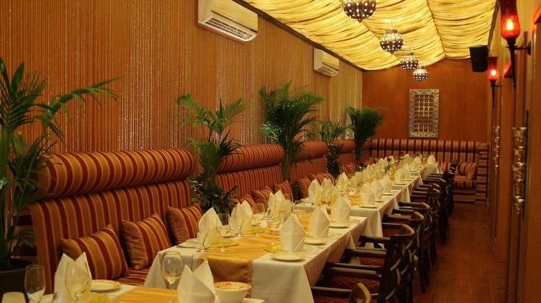<b>The Country Club Hotel Bur Dubai Restaurant</b> <b>The Country Club Hotel Bur Dubai Restaurant</b>