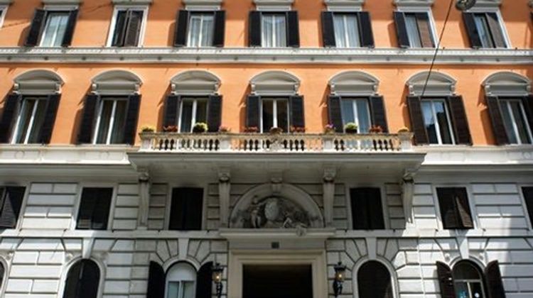 Hotel Aberdeen Exterior