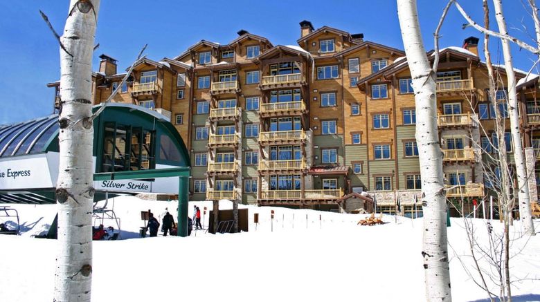 Silver Strike Lodge by Resorts West Exterior