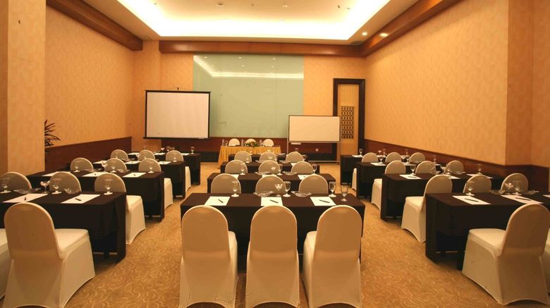 <b>Swiss-Belhotel Maleosan Manado Meeting</b> <b>Swiss-Belhotel Maleosan Manado Meeting</b>