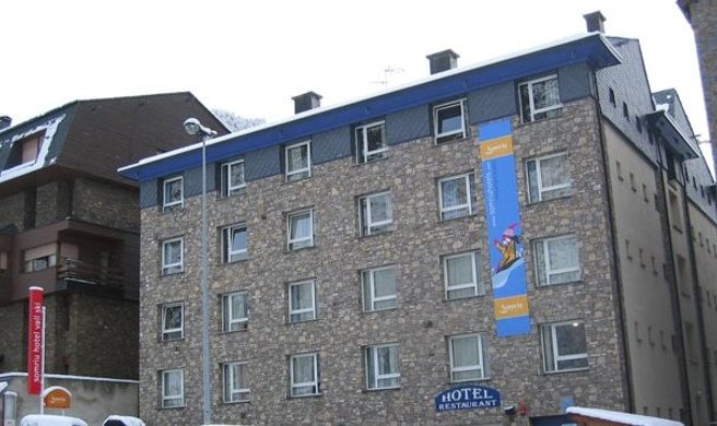 Hotel Vall Ski Exterior