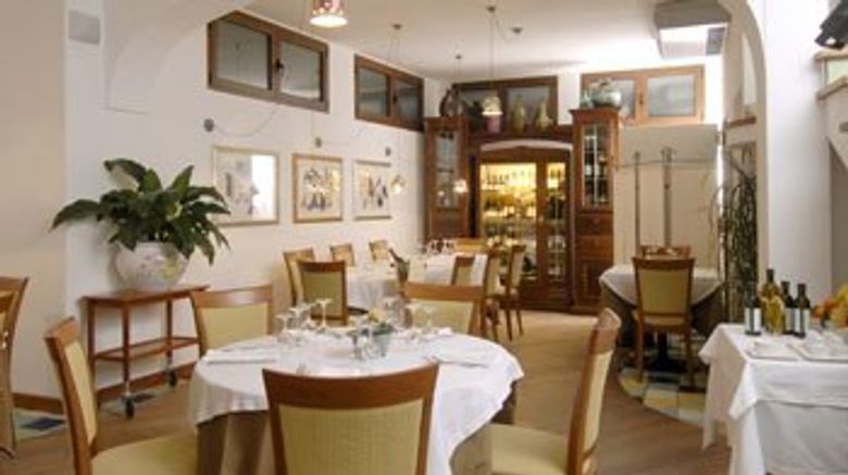<b>Su Barchile Hotel Restaurant</b>