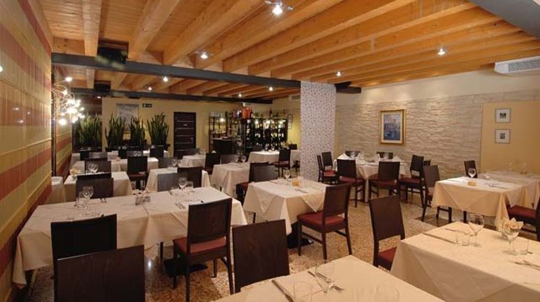 <b>Hotel Villa Altura Restaurant</b>
