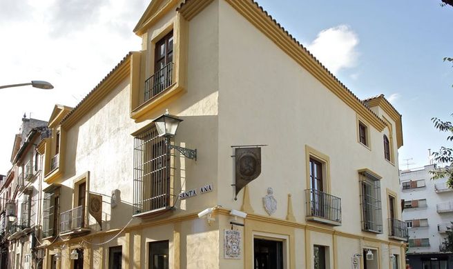Hotel Sacristia Santa Ana Exterior