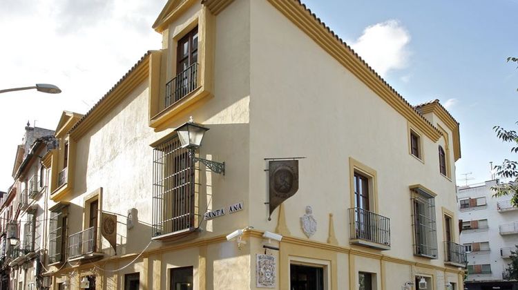 Hotel Sacristia Santa Ana Exterior