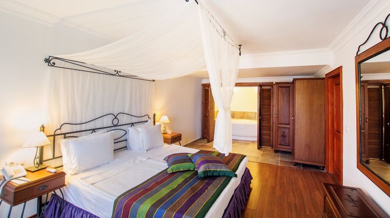 <b>Kumlubuk Maris Hotel Room</b>