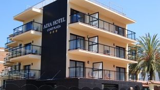 Adia Hotel
