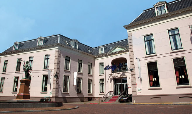 Fletcher Hotel Stadhouderlijk Hof Exterior
