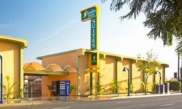 Studio Inn & Suites