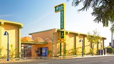 Studio Inn & Suites