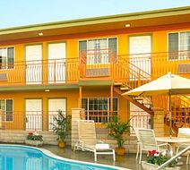 Studio Inn & Suites Pool