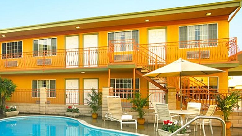 <b>Studio Inn & Suites Pool</b>