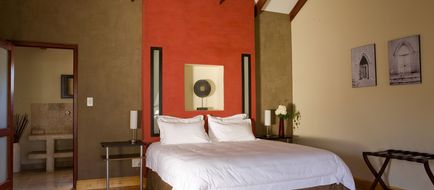 Mimosa Lodge Room