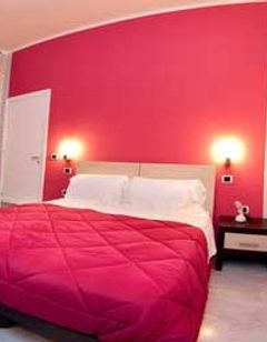 H Rooms Boutique Hotel