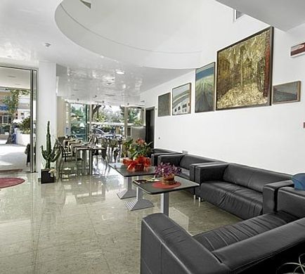 Hotel Cristallo Lobby