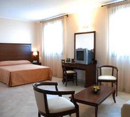 Hotel Villa Mokarta Room