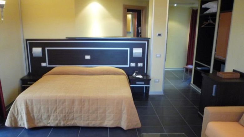 <b>Hotel Mediterraneo Livorno Room</b>