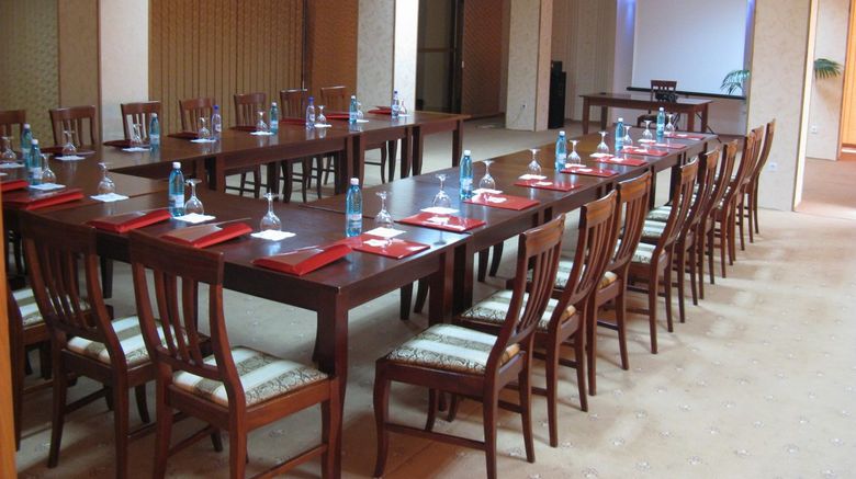 <b>Grand Hotel Perla Ciucasului Meeting</b> <b>Grand Hotel Perla Ciucasului Meeting</b>