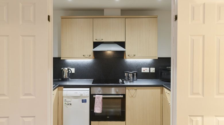 <b>Fountain Court Apartments - Grove Restaurant</b>