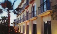 Seven Crown Express & Suites CSL