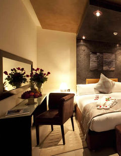Dellarosa Suites and Spa