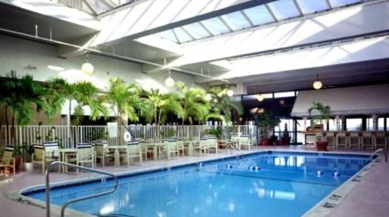 <b>Marigot Beach Suites Pool</b>