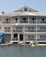 Tropical Suites