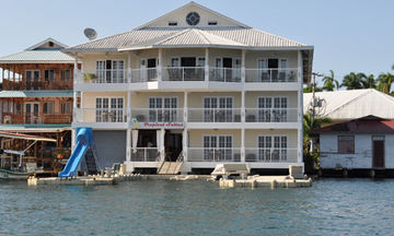 Tropical Suites