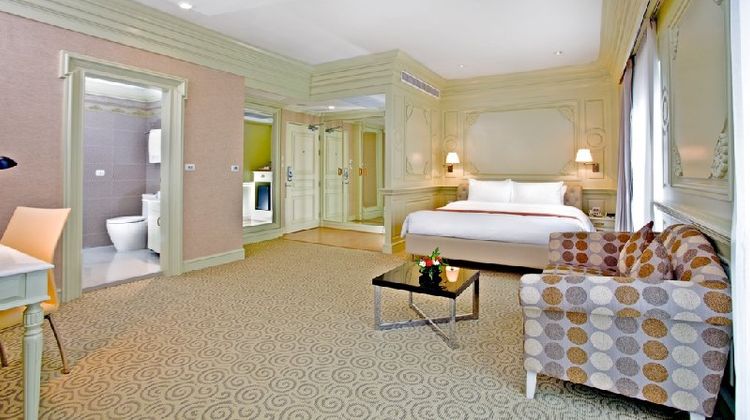 Kingston Suites Bangkok Suite