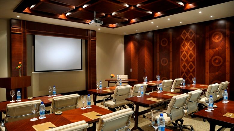 <b>Emirates Grand Meeting</b>