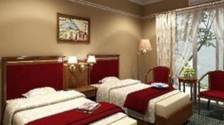 <b>Luxury Hotel Banquet</b>