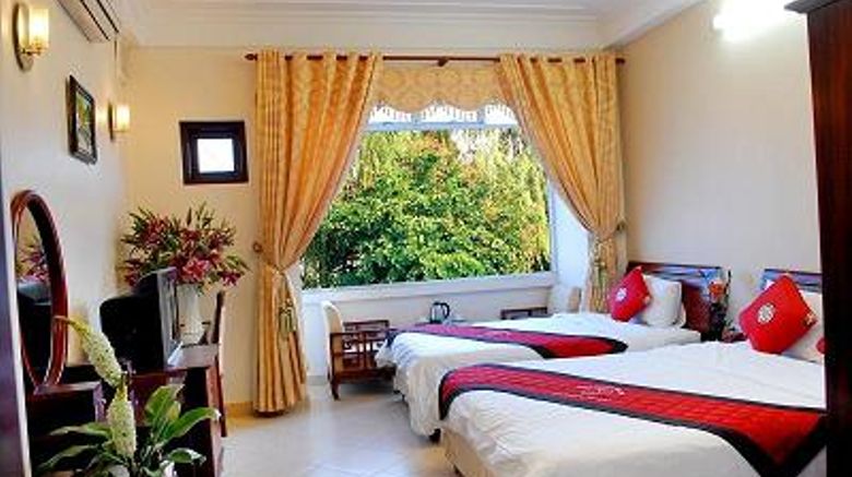 <b>Luxury Hotel Suite</b>