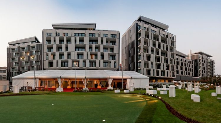 Ramada Plaza Milano Exterior