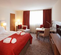 Fourside Hotel & Suites Vienna Suite