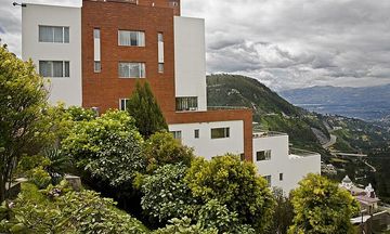 The Stubel Suites & Cafe