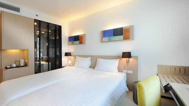 Vic3 Bangkok Room