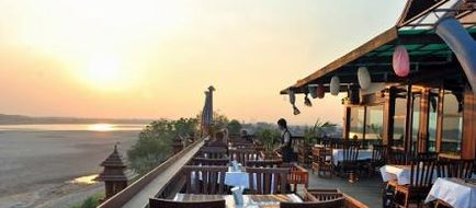 Sengtawan Riverside Hotel Restaurant