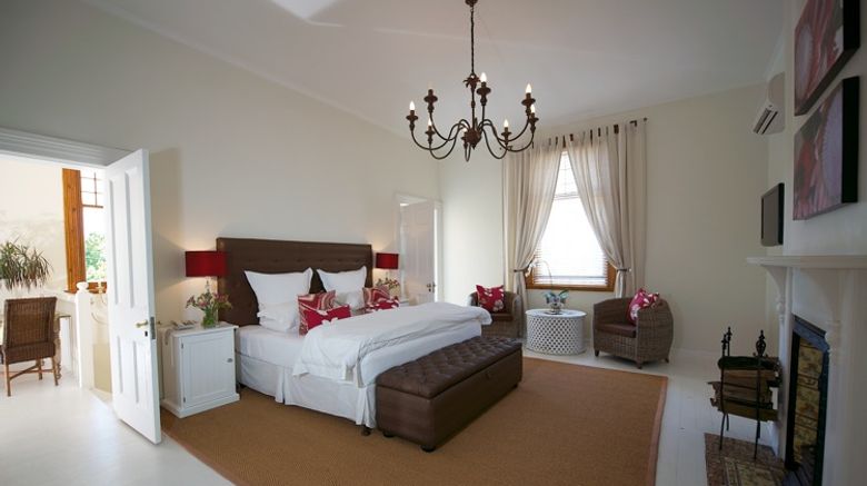 <b>The Walden House Suite</b>