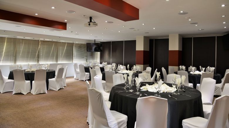 <b>The Reef Hotel Banquet</b>