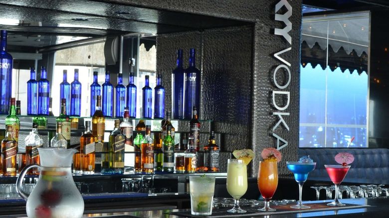 <b>The Reef Hotel Bar/Lounge</b>
