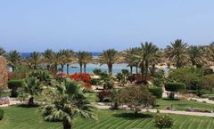 Brayka Bay Reef Resort Hotel