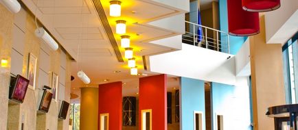 Chirag Plaza Hotel Lobby
