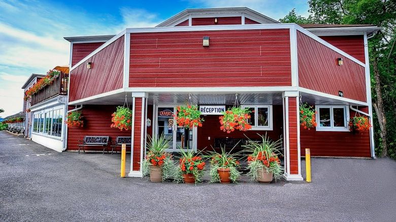 Hotel Motel Le Chateauguay Exterior