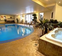 Hotel Motel Le Chateauguay Pool